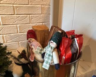 Brass Tub, Fire Logs, Decor