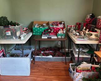 3 Tables, 6 Bins Christmas Decor