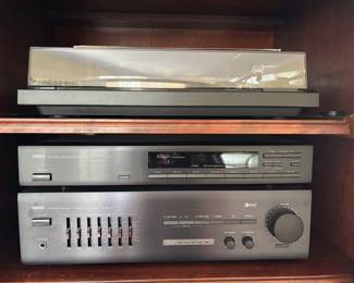Yamaha Turn Table, Electronics