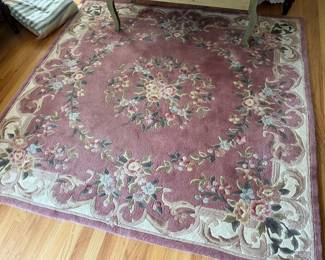 Royal Palace hand-made rug, 100% wool pile, 6’x6’.