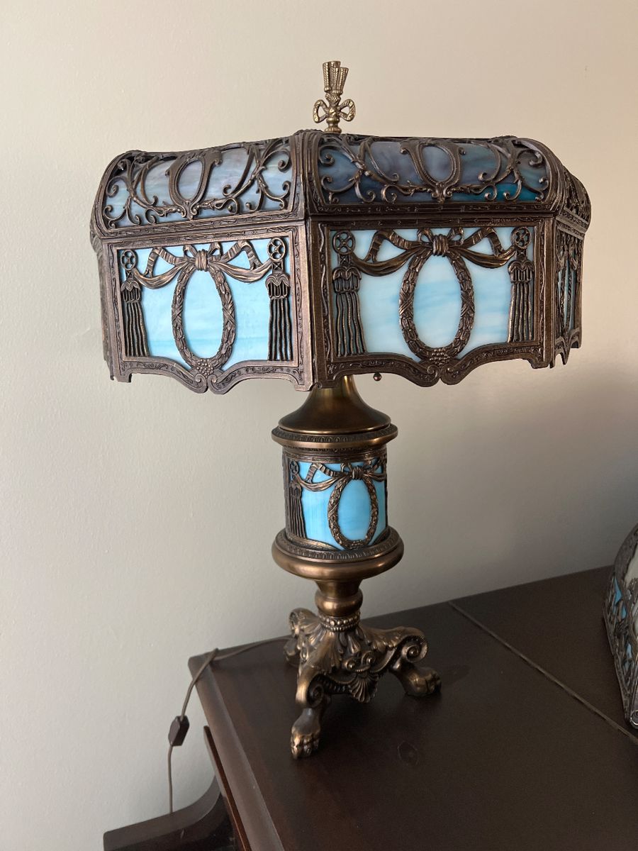                                                                                                                                                                                                                                                                                                                                                                                                                                                                                                                                                                                                                                    Slag Glass Lamp mid-century