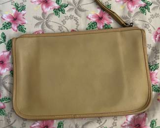 Dorcelle Clutch