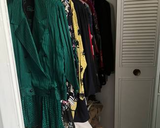 Ladies Clothing Full Figure Women's Clothing Size 14 through 3 X Many articles new with tags TONS OF SILK