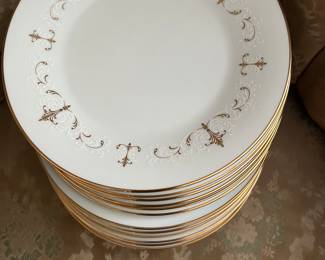 Noritake China Service for 12 Courtney Pattern