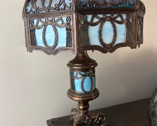                                                                                                                                                                                                                                                                                                                                                                                                                                                                                                                                                                                                                                    Slag Glass Lamp mid-century