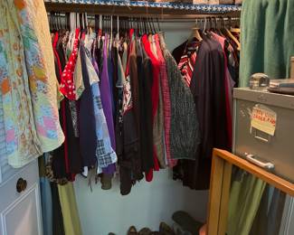 Ladies Clothing Larger Sizes MANY NEW WITH TAGS