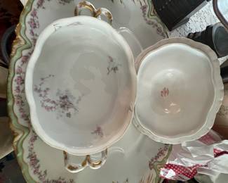 Haviland China Soup tureen With Lid