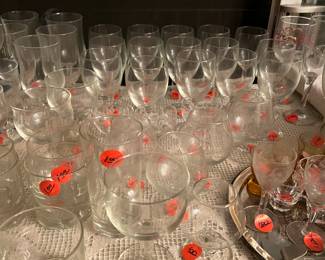 Entertainment ware glasses