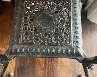 Plant stand with marble top detail