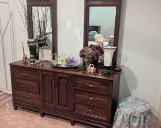 Dresser with mirrors