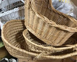 Wicker Doll Beds