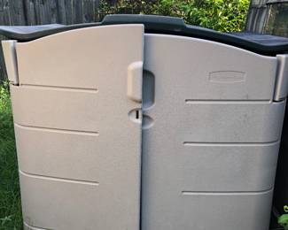 Rubbermaid Storage Building 