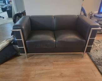 Here's the photo of the love seat