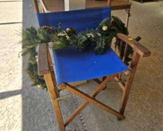 Folding captain's chair $20
