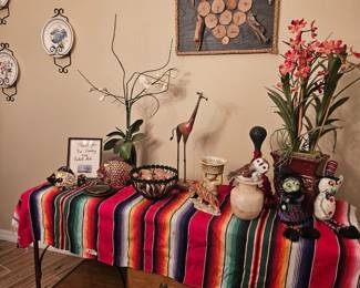 Decorative accent planters