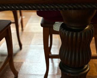 Antique oak table with leaves
