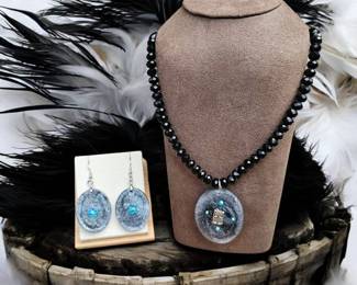 Faceted Black Glass Necklace With Pendant Earrings