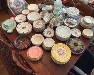 Wide and unique variety of dinnerware, small and large plates, pie dishes, and other collectible glassware.  