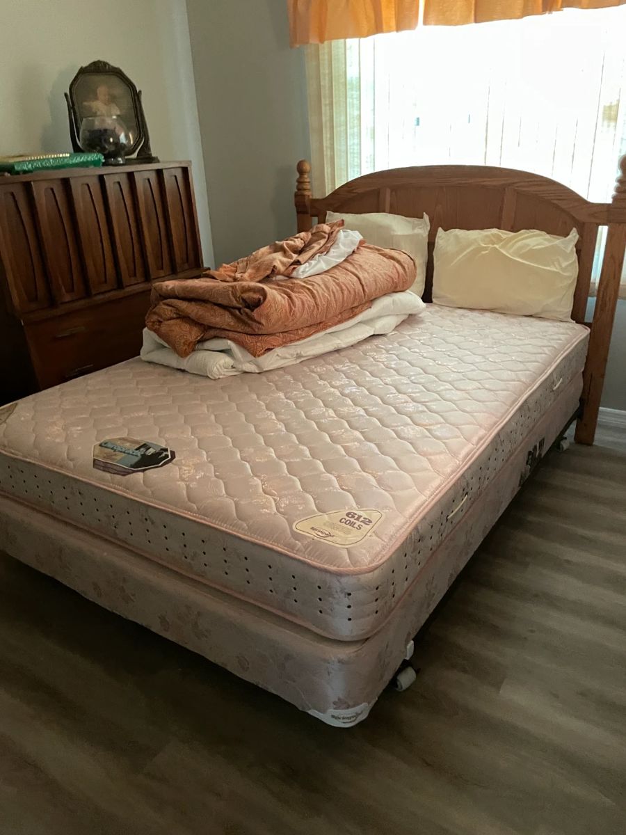 Queen Excellent condition