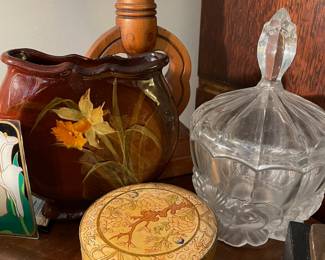 Daffodil Design Ceramic Vase, 