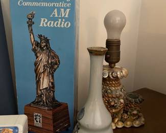 1980s Radio Shack Statue of Liberty AM Radio with Original Box