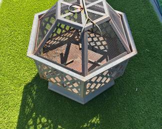 Outdoor firepit