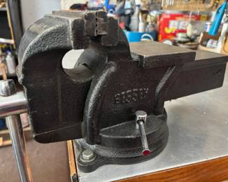 Bessey Heavy Duty Bench Vise