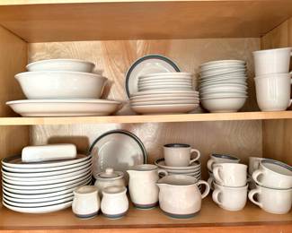 Pfaltzgraff Stoneware "Juniper" Dinnerware Set