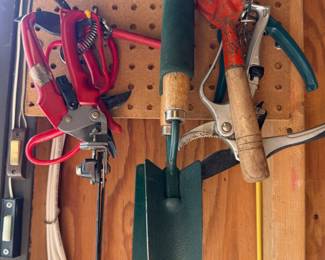 Gardening Tools - Pruners, Trowels, Hand Rake