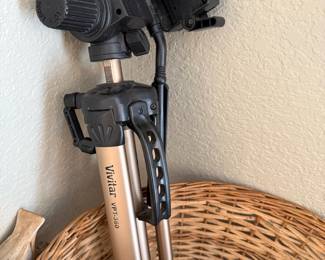 Vivitar Camera Tripod – VPT-360