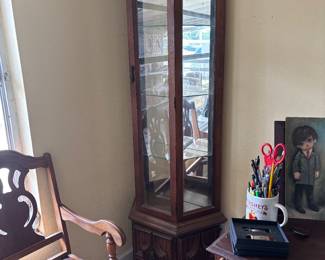 Flat back 3 sided China cabinet