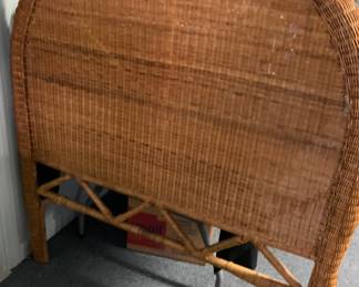 HeadBoard