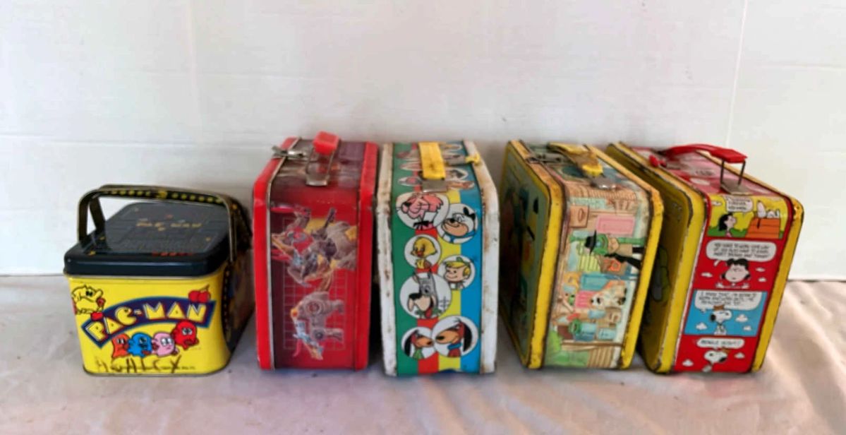 001 Vintage Lunch Boxes Animated Cartoons Snoopy, Flintstones, PacMan more