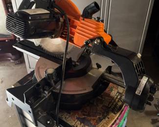 Chicago 10 Compound Slide Miter Saw