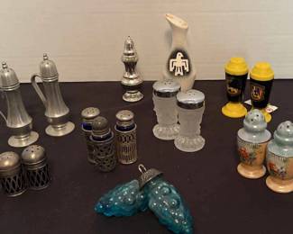 Decorative Salt Pepper Shaker Sets