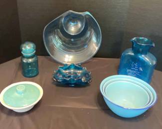 Turquoise Enamel Ware Bowls Stack of 3 White Casserole w Turquoise Lid Various Kitchen