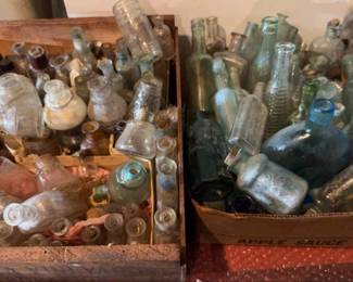LARGEST Selection of Vintage Apotecary Bottles, XSMD
