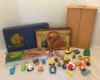 Vintage Toy Sets and Windup Toys