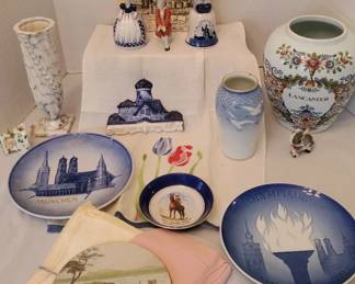 Delft Blue Decor, Ceramics From Holland, Germany Japan