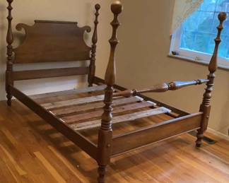 Lammerts Wood Full Size 4 Poster Bed