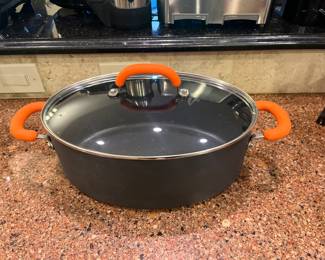Rachael Ray covered oval pan
