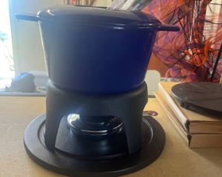 Rachael Ray cast-iron fondue pot