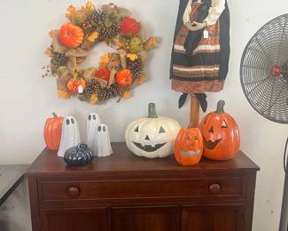 Wood buffet large assortment of Halloween witches, pumpkins, wreaths, and holiday decor