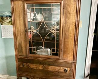 1930's Vintage China Cabinet