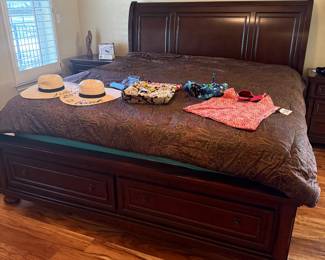 Beautiful Solid Wood King Size bed with Drawers