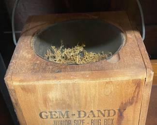 Old Wooden Gem Dandy Bait Box