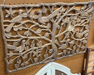 Metal Bird Themed Wall Hanging