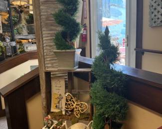 Small topiary cedar decor accessories 