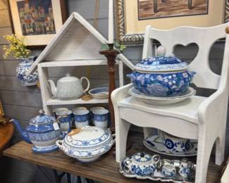 blue and white pottery, vintage chair, blue and white teapot