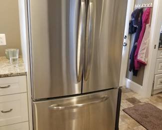 GE refrigerator model GFSS2HCYC SS